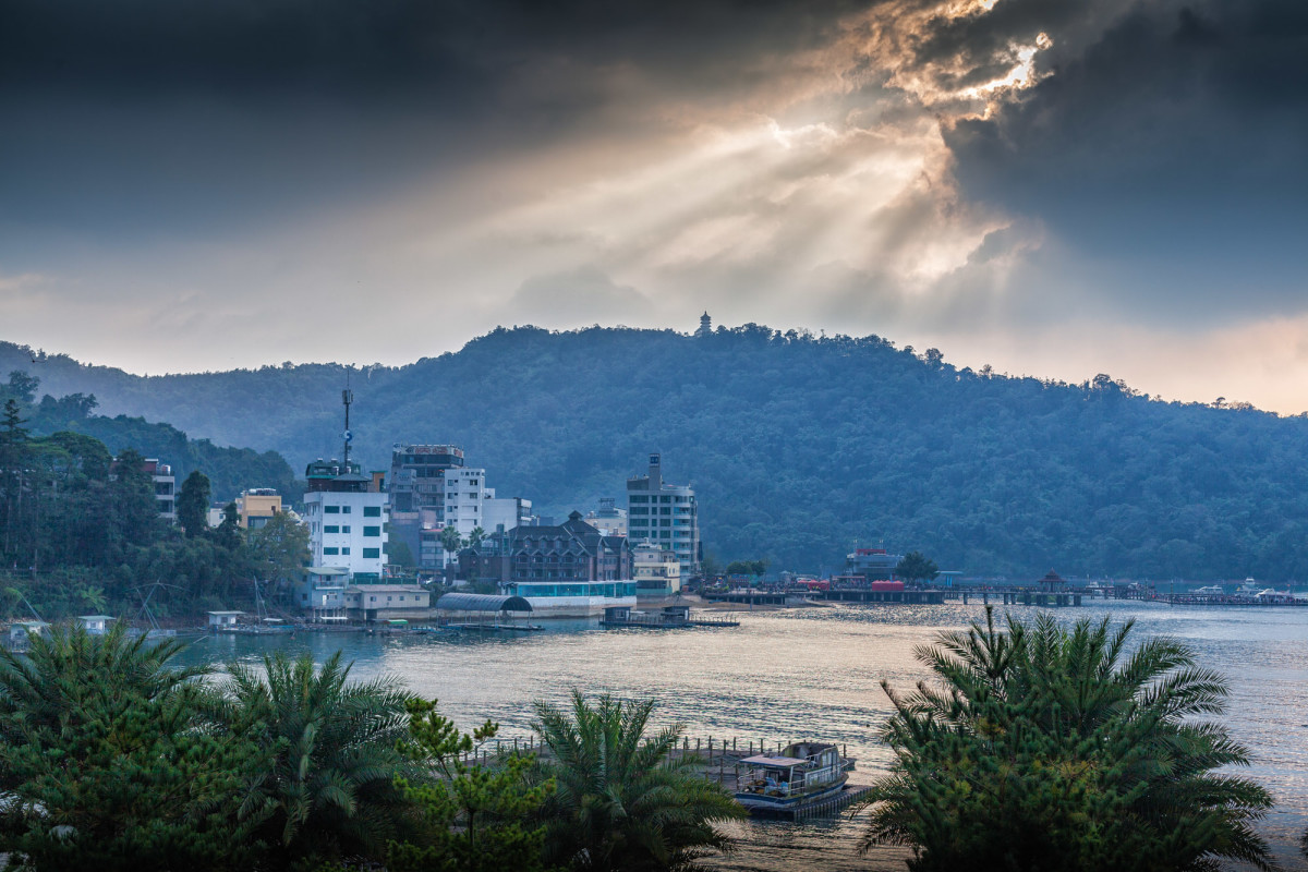 Sun-Moon-Lake-Taiwan-6