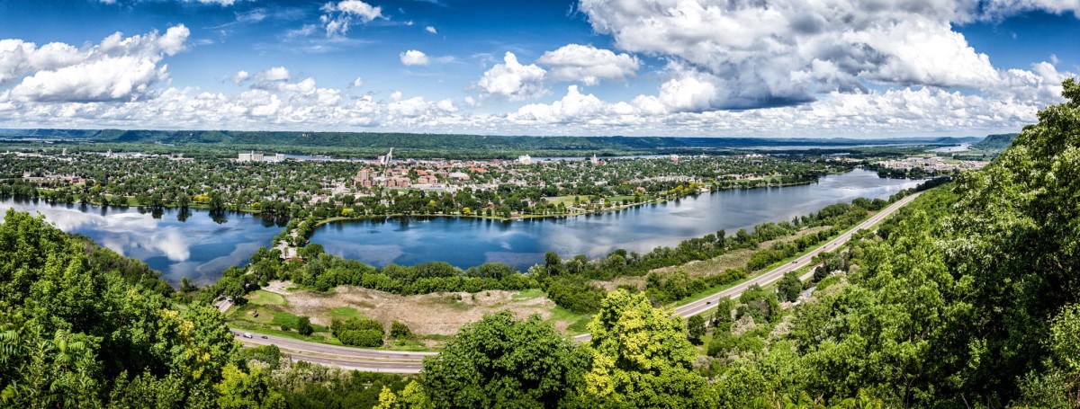 Great-River-Road-Mississippi-Winona-Minnesota-USA-3