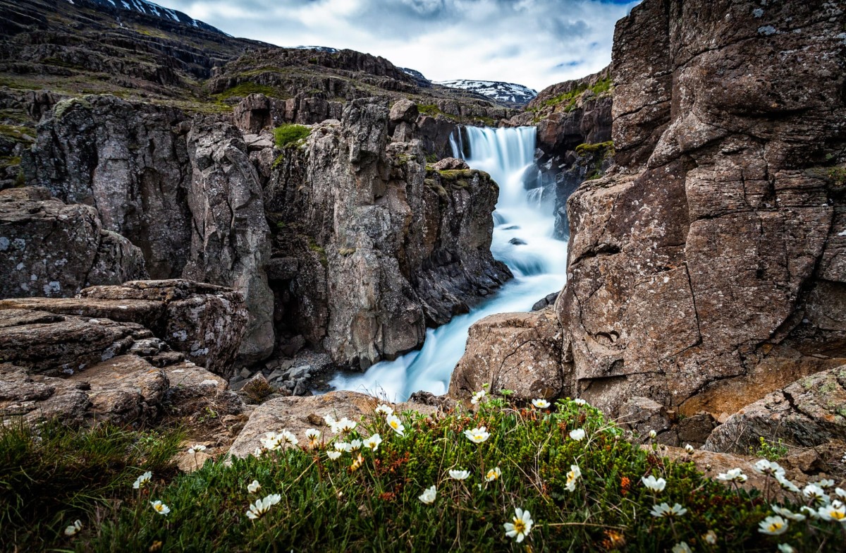 island-sveinsstekksfoss-wasserfall-1