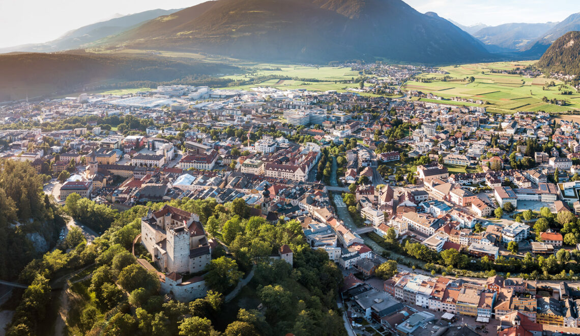Historischer Rundgang durch Bruneck – Von der Altstadt zur Kaiserwarte